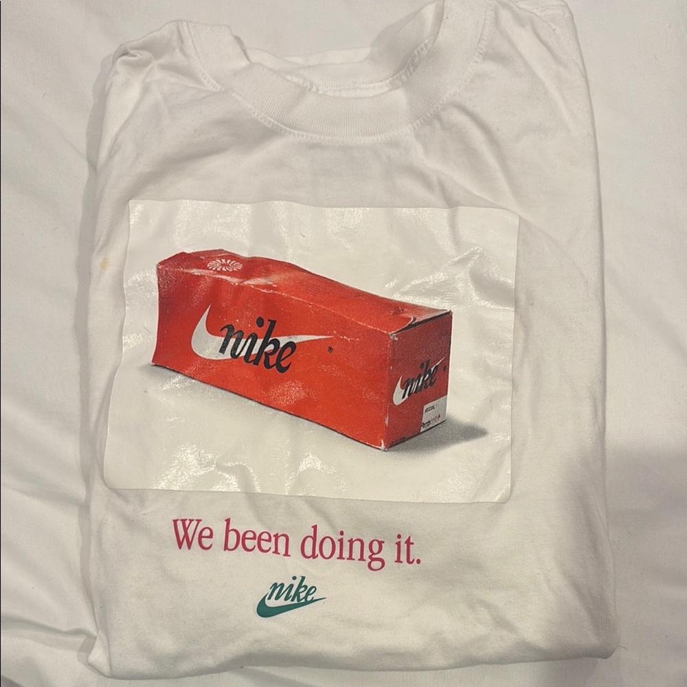 Nike White Graphic T-Shirt